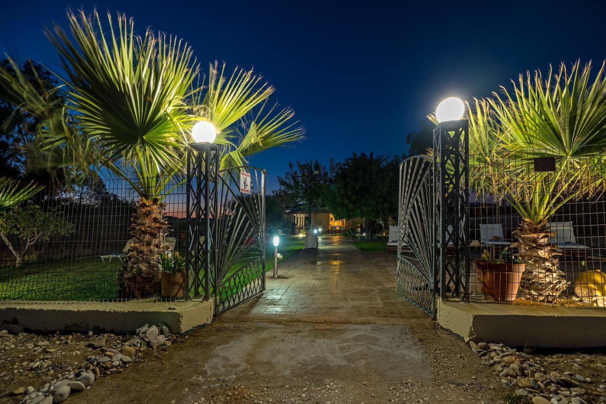 Maria'S Seaside Villa - House With 3 Rooms In Marathon, With Wonderful Экстерьер фото